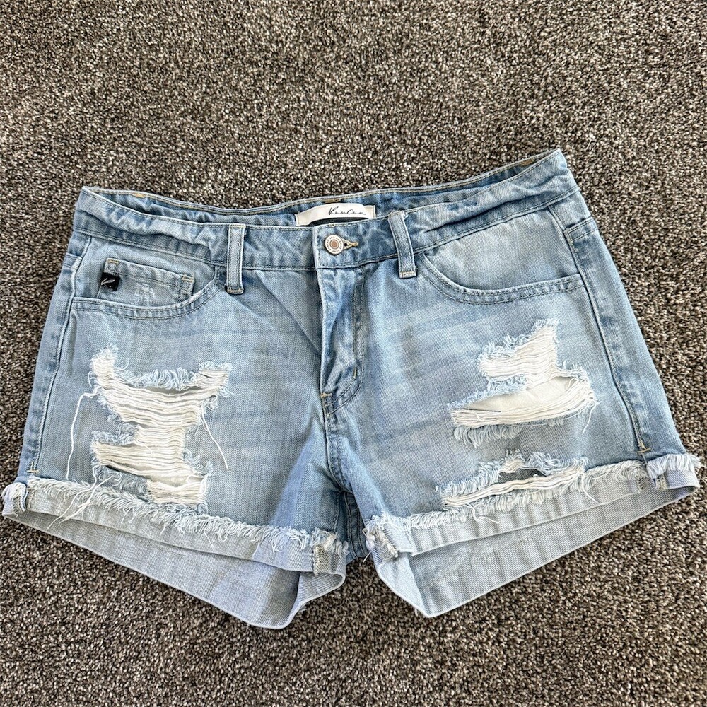 KanCan Distressed Cuffed Denim Shorts Womens Size M Light Wash Raw Hem